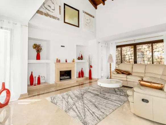 4-bedroom Villa In Benahavis, Spain (396 M²)