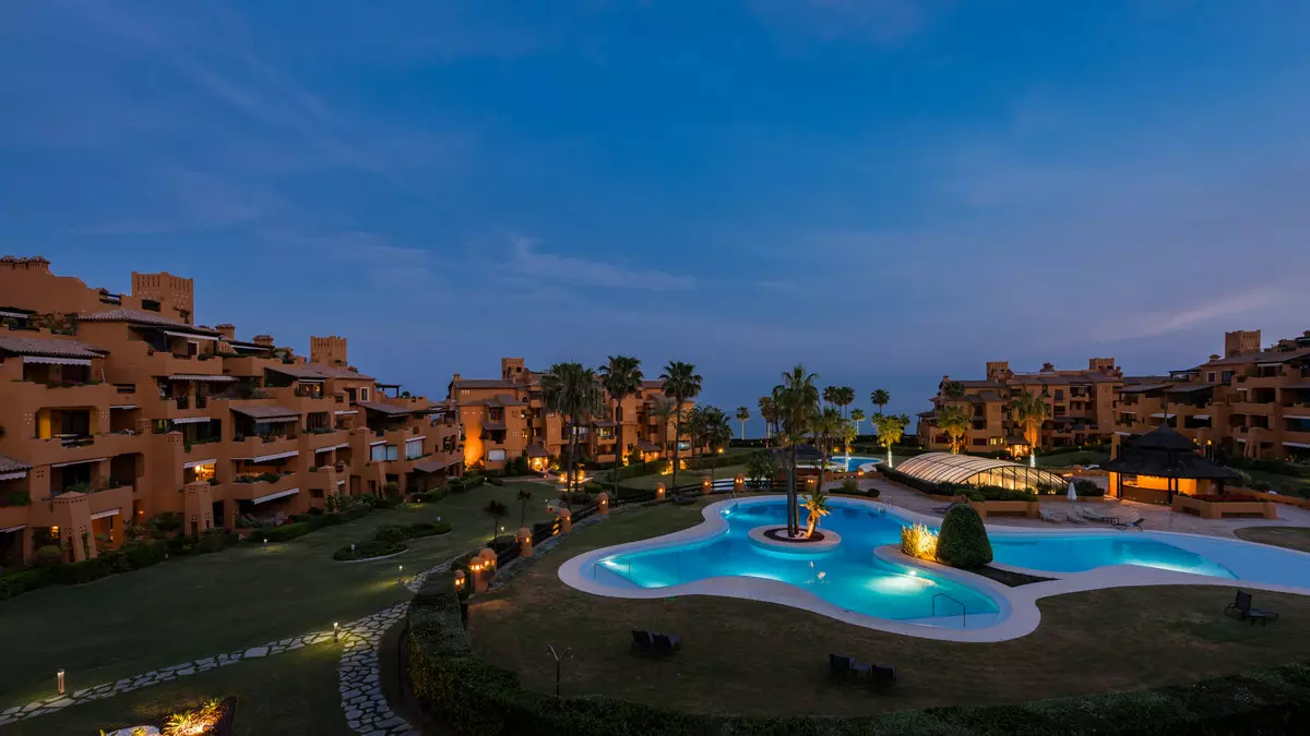 3-bedroom Apartment In Estepona, Spain (163 M²)