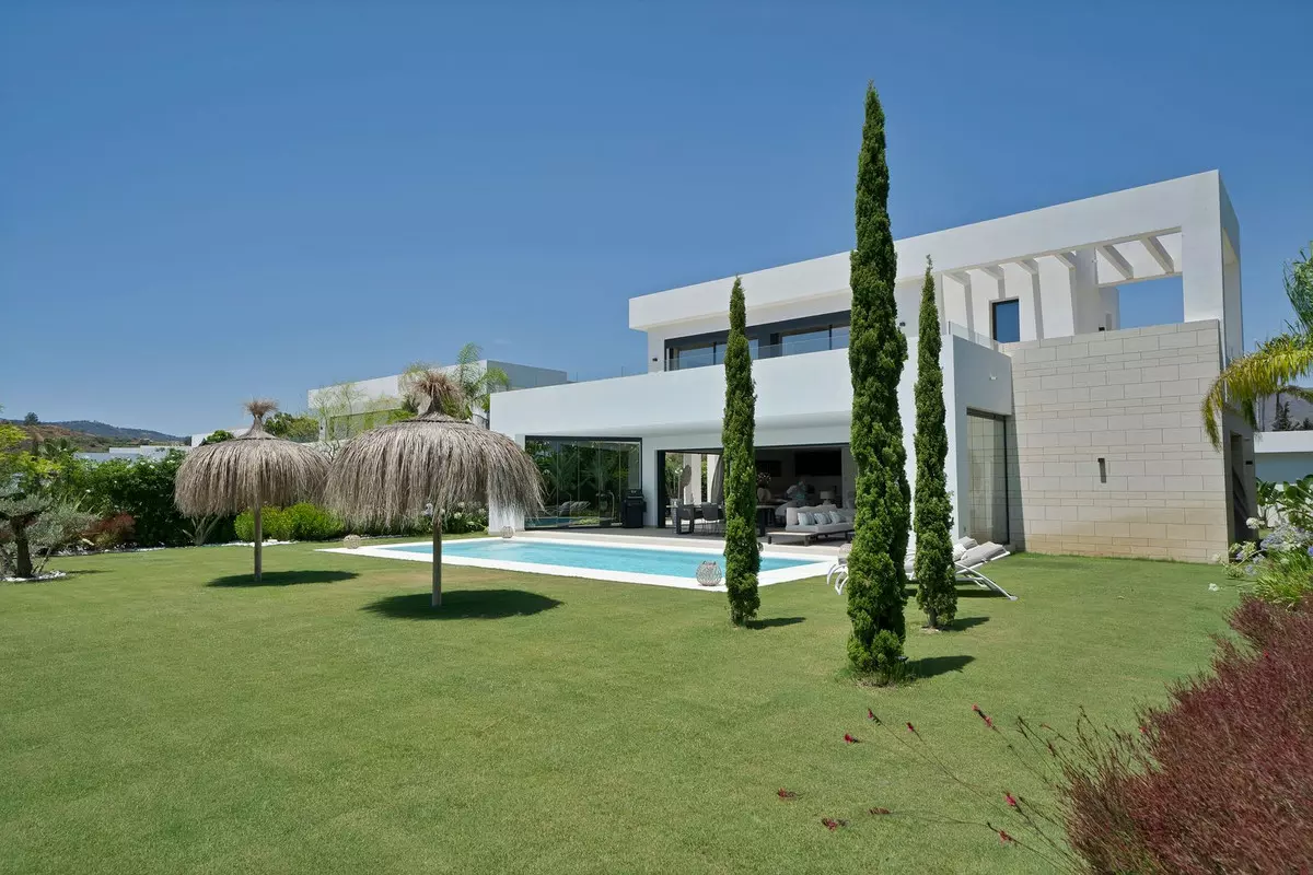4-bedroom Villa In Mijas, Spain (314 M²)