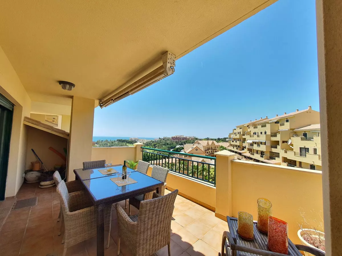 2-bedroom Apartment In Benalmádena, Spain (108 M²)