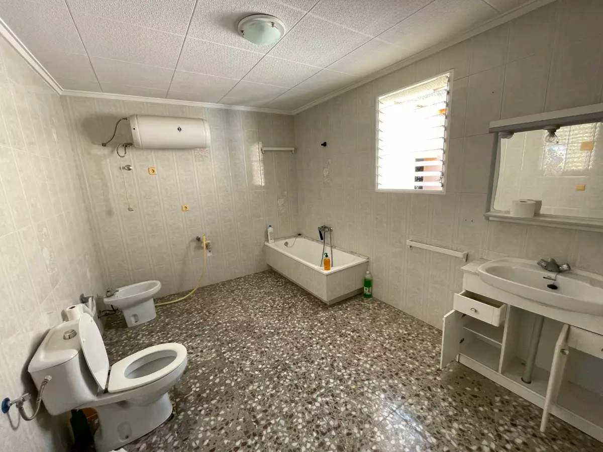 2-bedroom Villa In Redovan, Spain (319 M²)