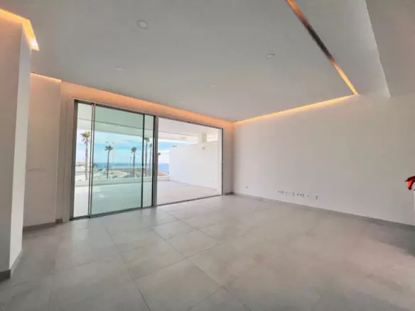 3-bedroom Apartment In Mijas, Spain (143 M²)
