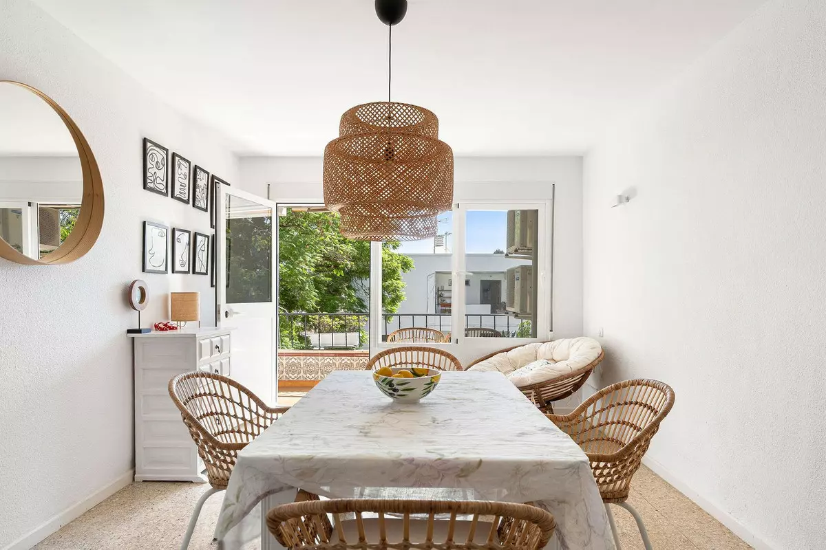 2-bedroom Apartment In Marbella, Spain (90 M²)