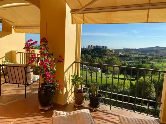 2-bedroom Apartment In Benahavis, Spain (90 M²)