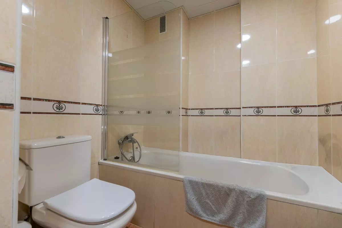 1-bedroom Apartment In Torremolinos, Spain (61 M²)