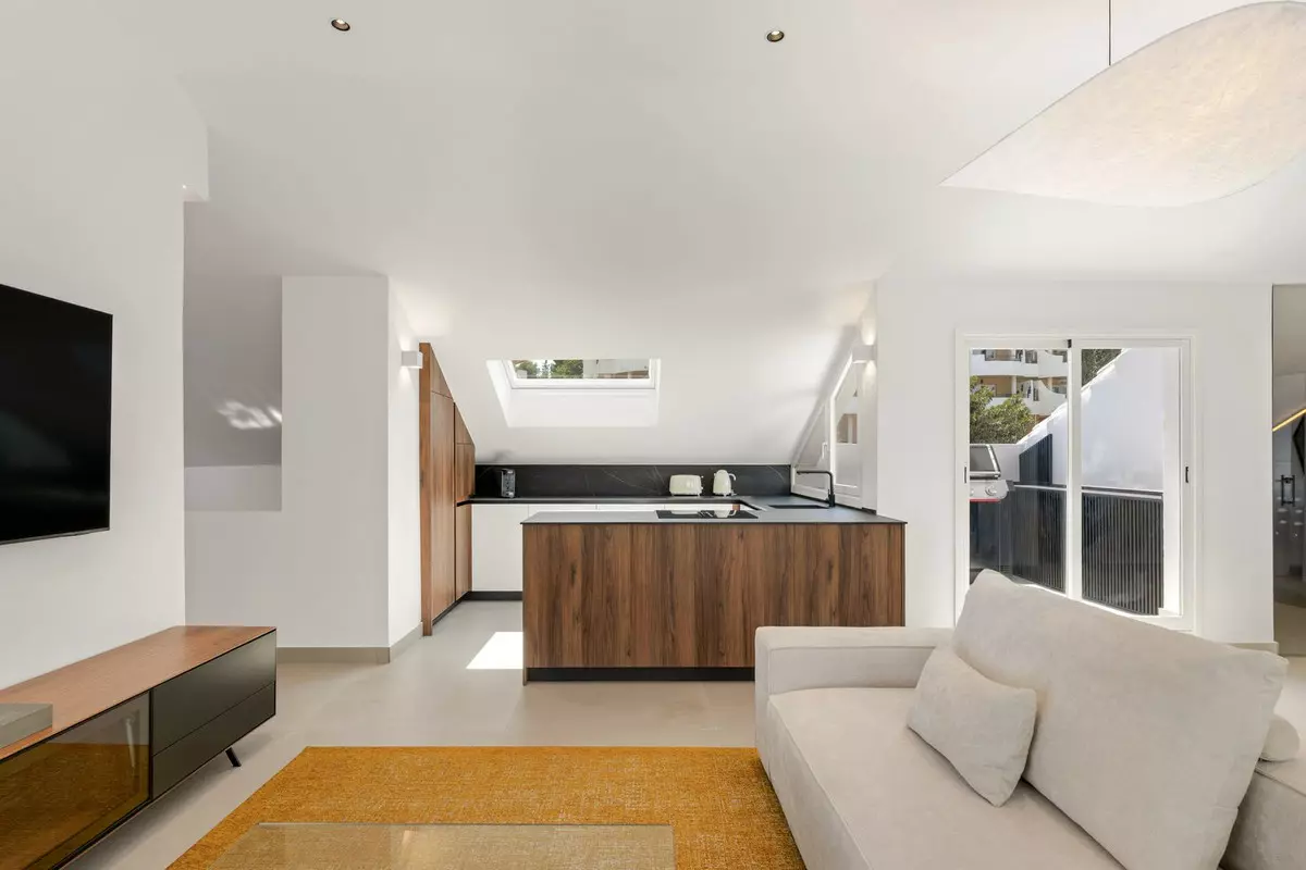 3-bedroom Apartment In Marbella, Spain (166 M²)