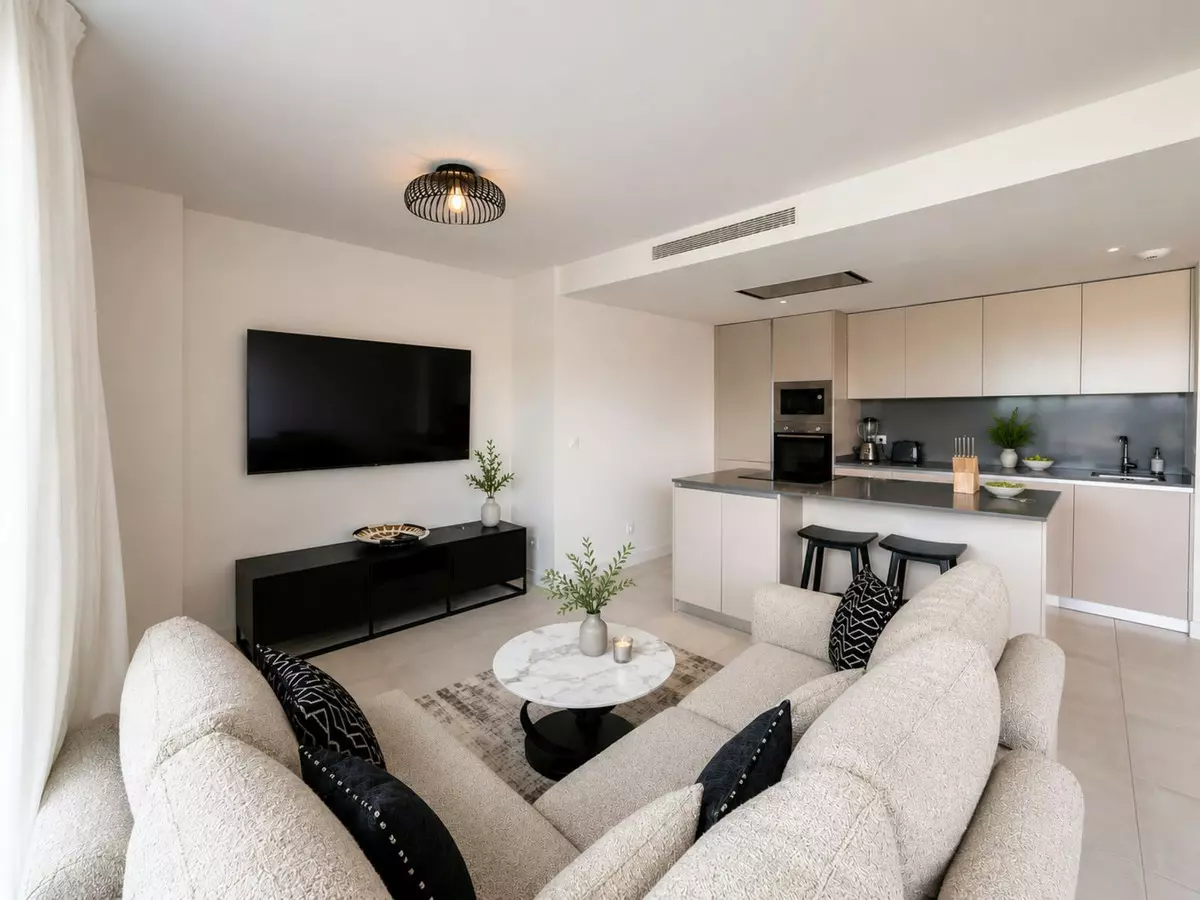 3-bedroom Apartment In Estepona, Spain (125 M²)