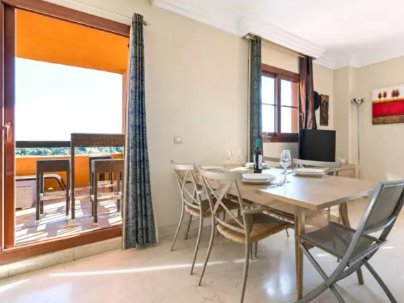 2-bedroom Apartment In Estepona, Spain (158 M²)