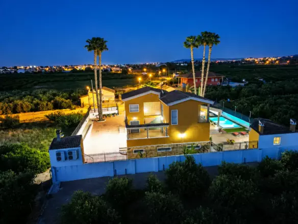5-bedroom Town House In Orihuela, Spain (500 M²)
