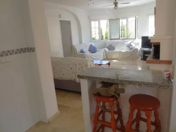 6-bedroom Villa In Orihuela, Spain (175 M²)