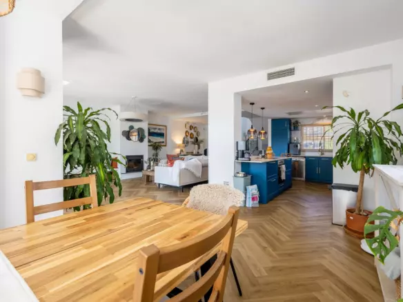 4-bedroom Villa In Alhaurín El Grande, Spain (318 M²)