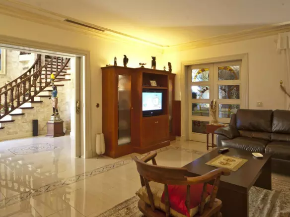 6-bedroom Villa In Marbella, Spain (1.440 M²)