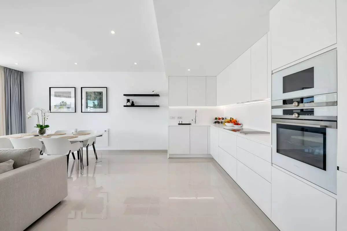 2-bedroom Apartment In Estepona, Spain (91 M²)