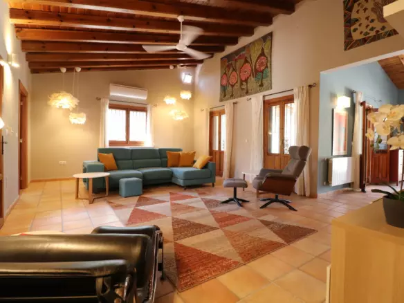 7-bedroom Villa In Catral, Spain (396 M²)