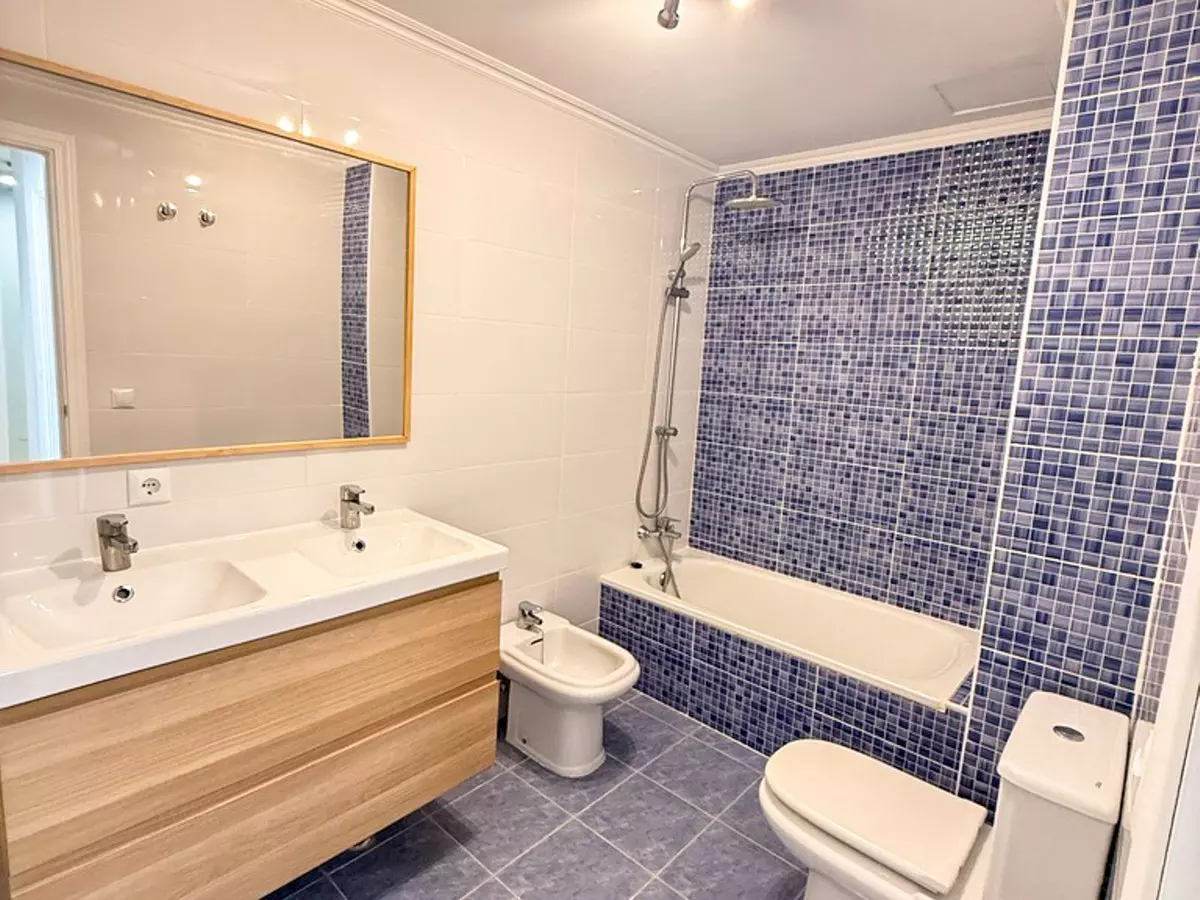 2-bedroom Apartment In Manilva, Spain (85 M²)