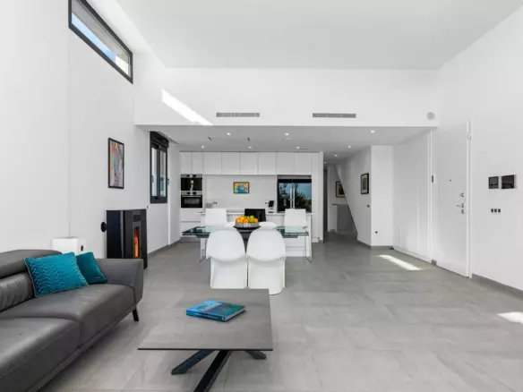 4-bedroom Villa In San Miguel De Salinas, Spain (272 M²)