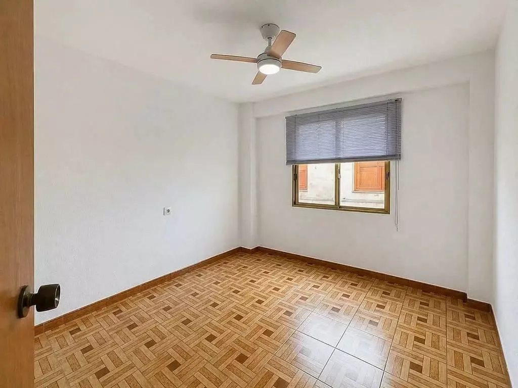 3-bedroom Apartment In Alicante, Spain (96 M²)