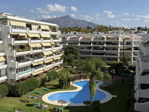 3-bedroom Apartment In Marbella, Spain (130 M²)
