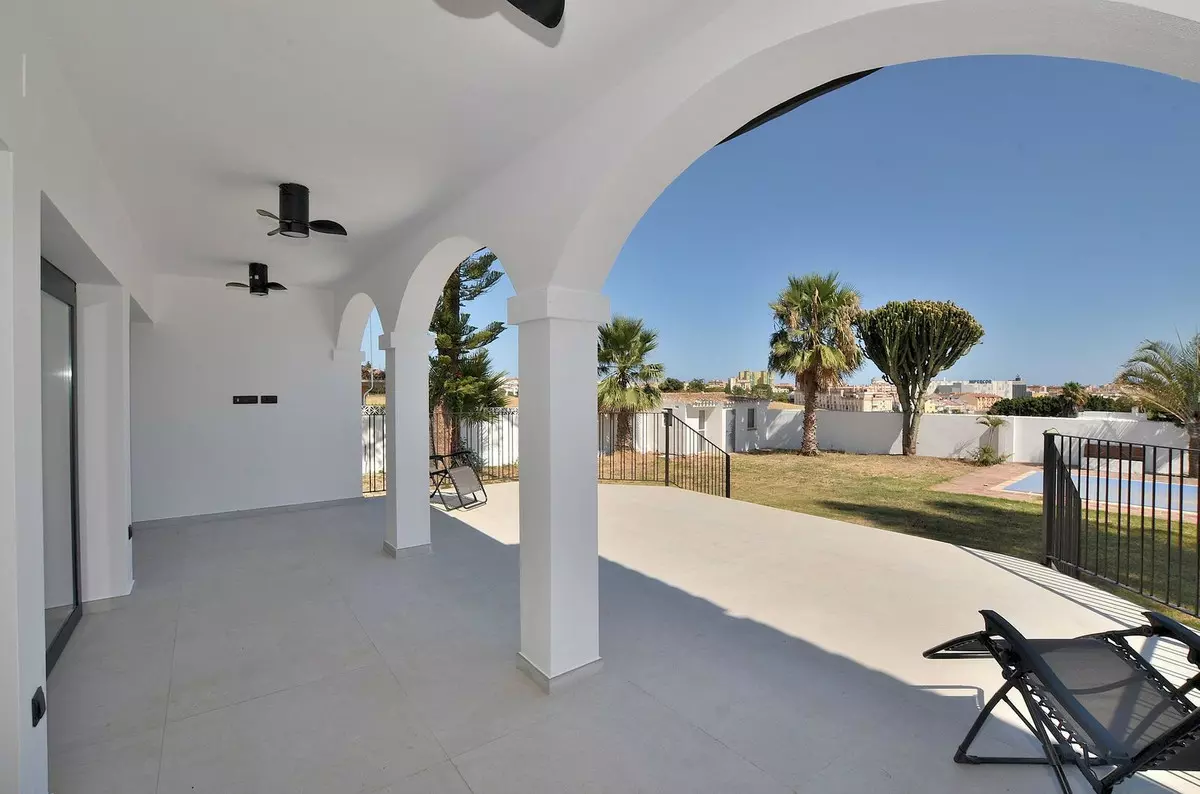5-bedroom Villa In Mijas, Spain (307 M²)