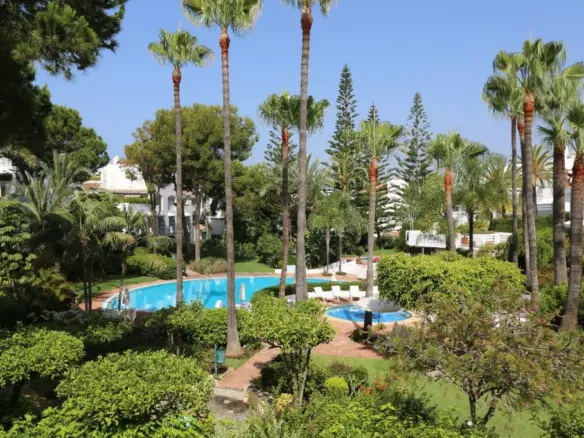 1-bedroom Apartment In Marbella, Spain (76 M²)