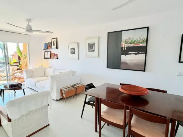 3-bedroom Apartment In Casares, Spain (140 M²)