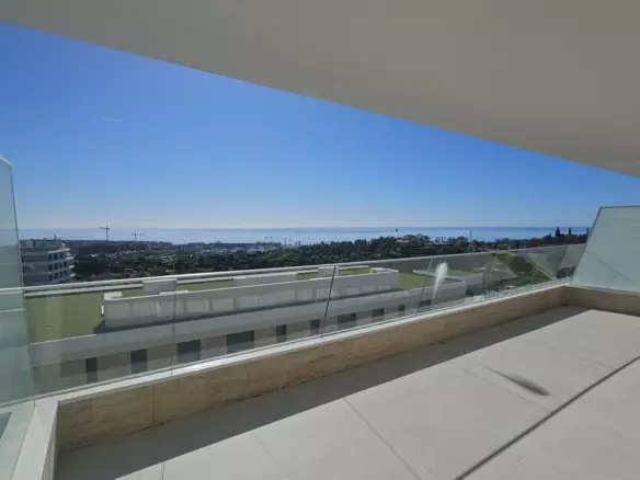 2-bedroom Apartment In Estepona, Spain (118 M²)