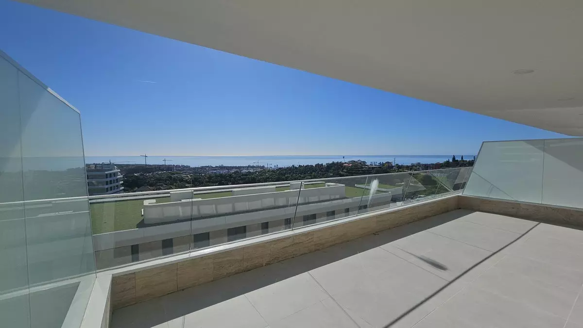 2-bedroom Apartment In Estepona, Spain (118 M²)