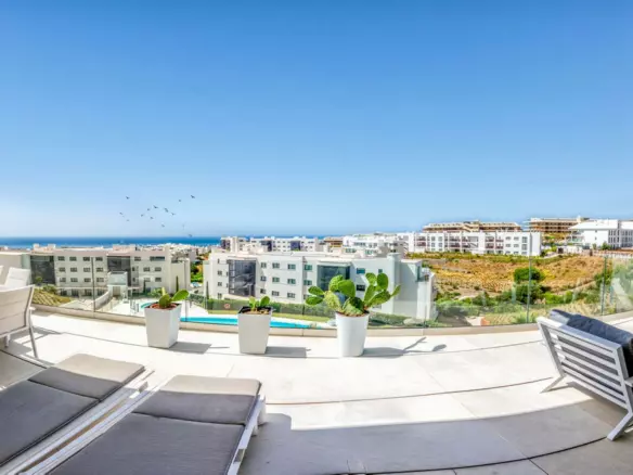 3-bedroom Apartment In Fuengirola, Spain (123 M²)
