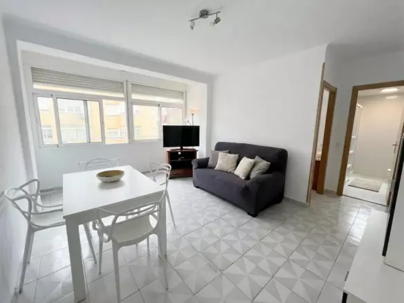 2-bedroom Apartment In Málaga, Spain (65 M²)