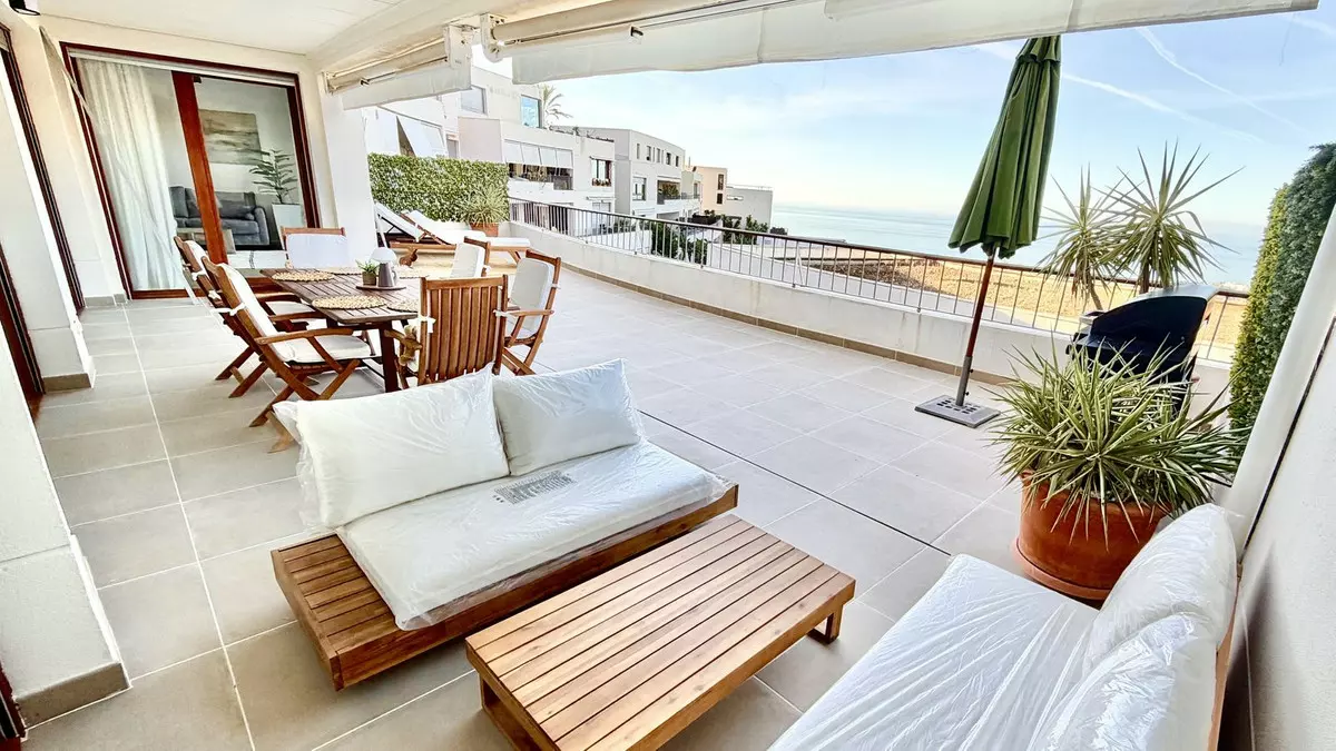 3-bedroom Apartment In Marbella, Spain (145 M²)
