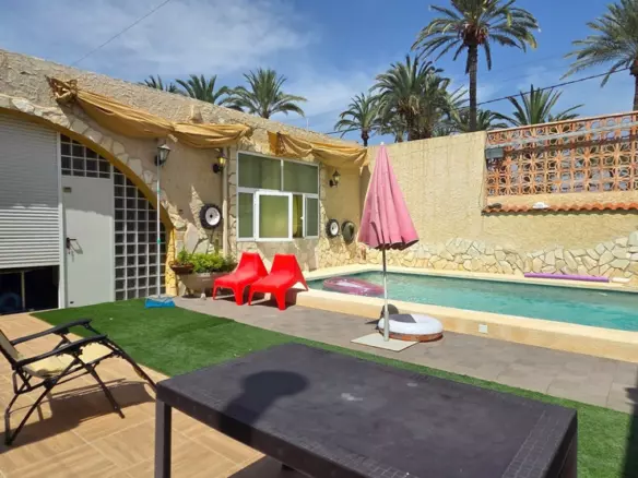 5-bedroom Town House In San Isidro, Spain (300 M²)