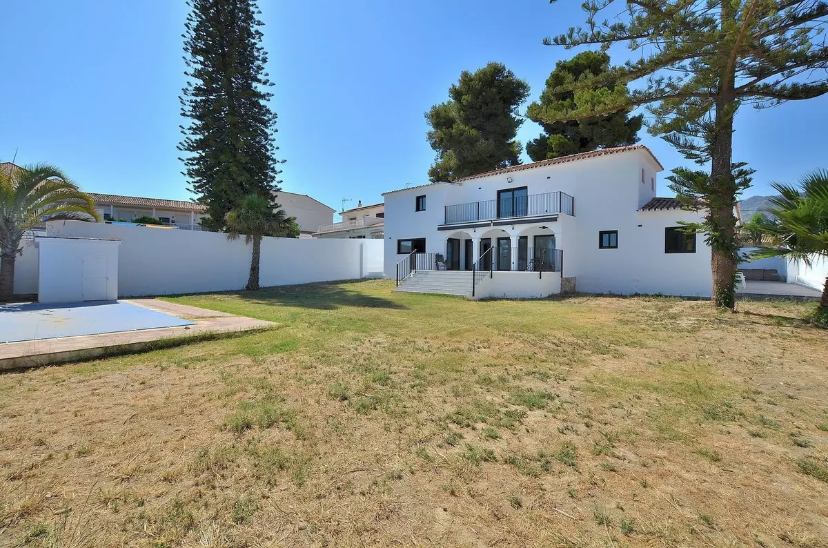 5-bedroom Villa In Mijas, Spain (307 M²)