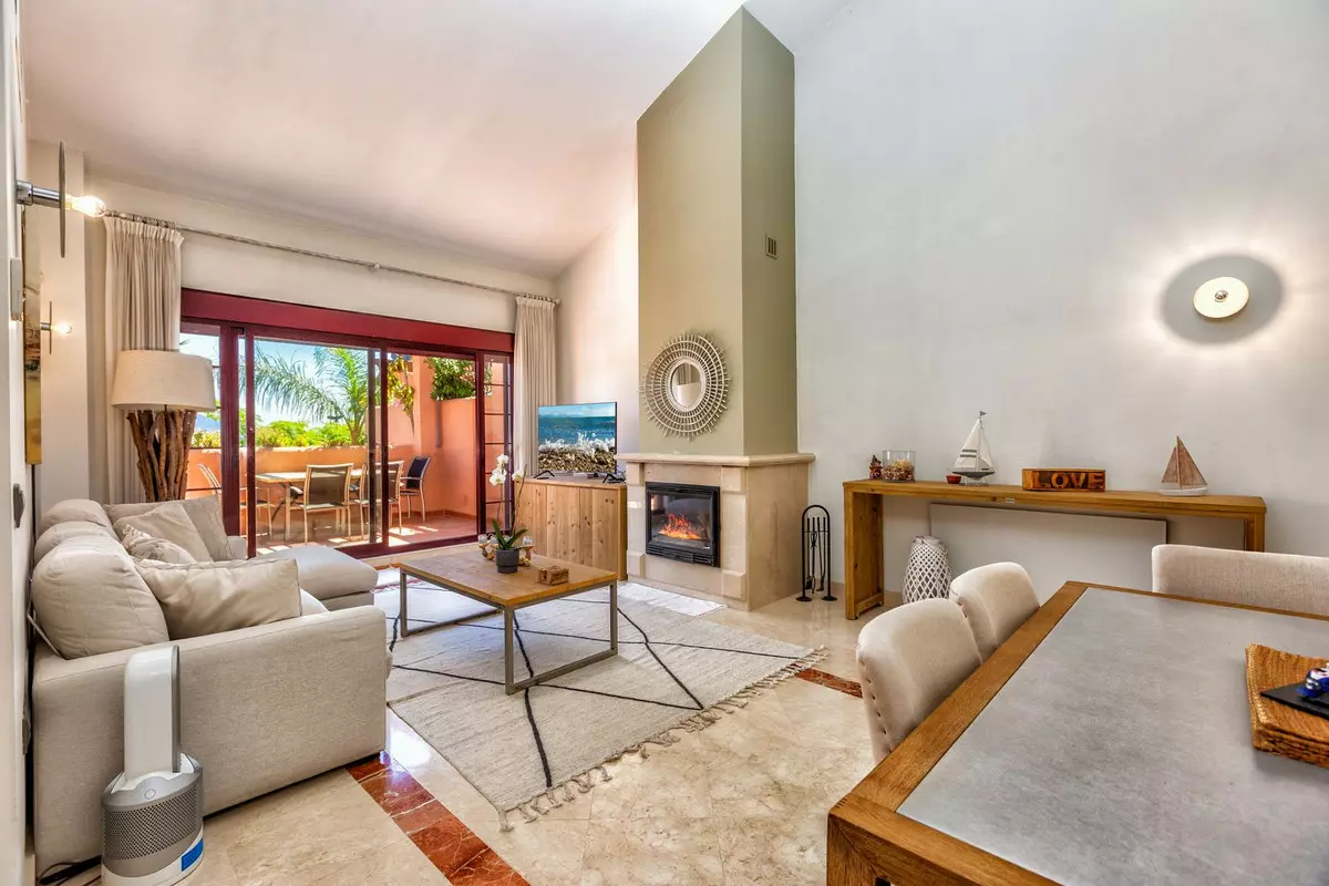 3-bedroom Apartment In Marbella, Spain (163 M²)