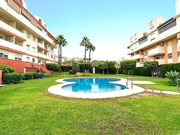 3-bedroom Apartment In Estepona, Spain (70 M²)