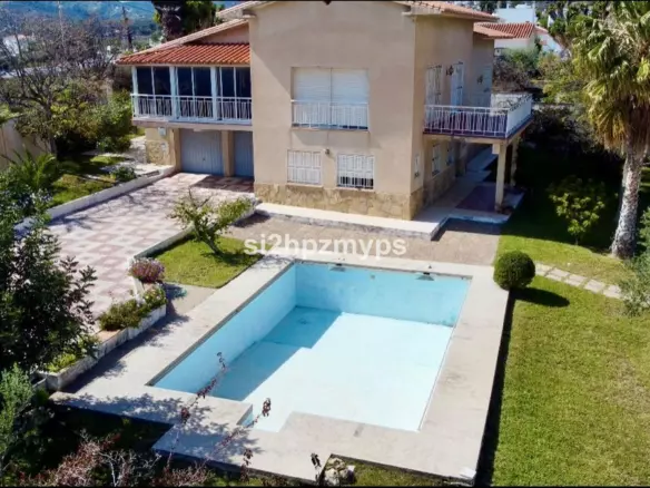 6-bedroom Villa In Nerja, Spain (314 M²)