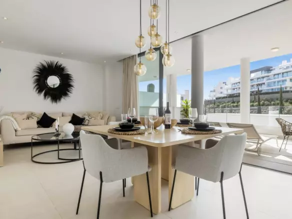 2-bedroom Apartment In Fuengirola, Spain (87 M²)