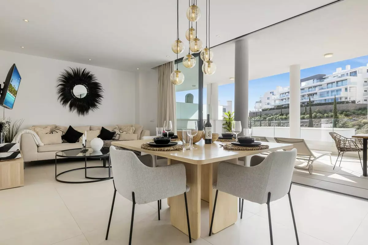 2-bedroom Apartment In Fuengirola, Spain (87 M²)