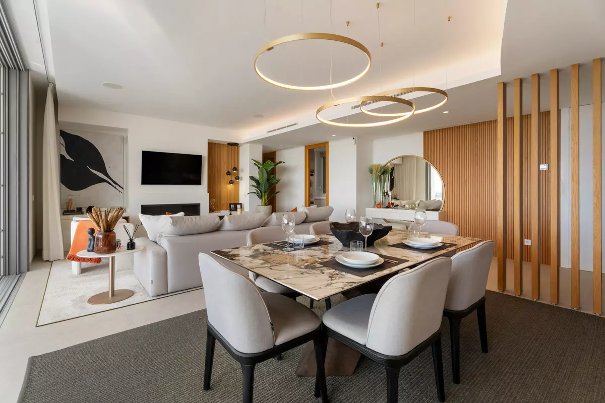 3-bedroom Apartment In Benahavis, Spain (158 M²)