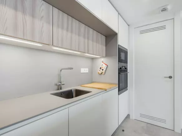 2-bedroom Apartment In Fuengirola, Spain (124 M²)