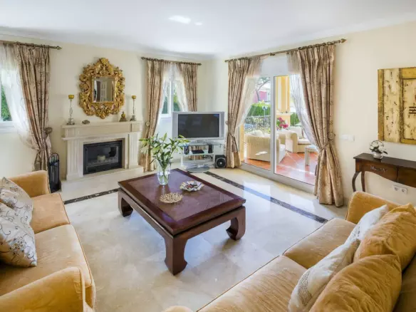4-bedroom Villa In Marbella, Spain (404 M²)