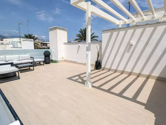 2-bedroom Apartment In Estepona, Spain (75 M²)