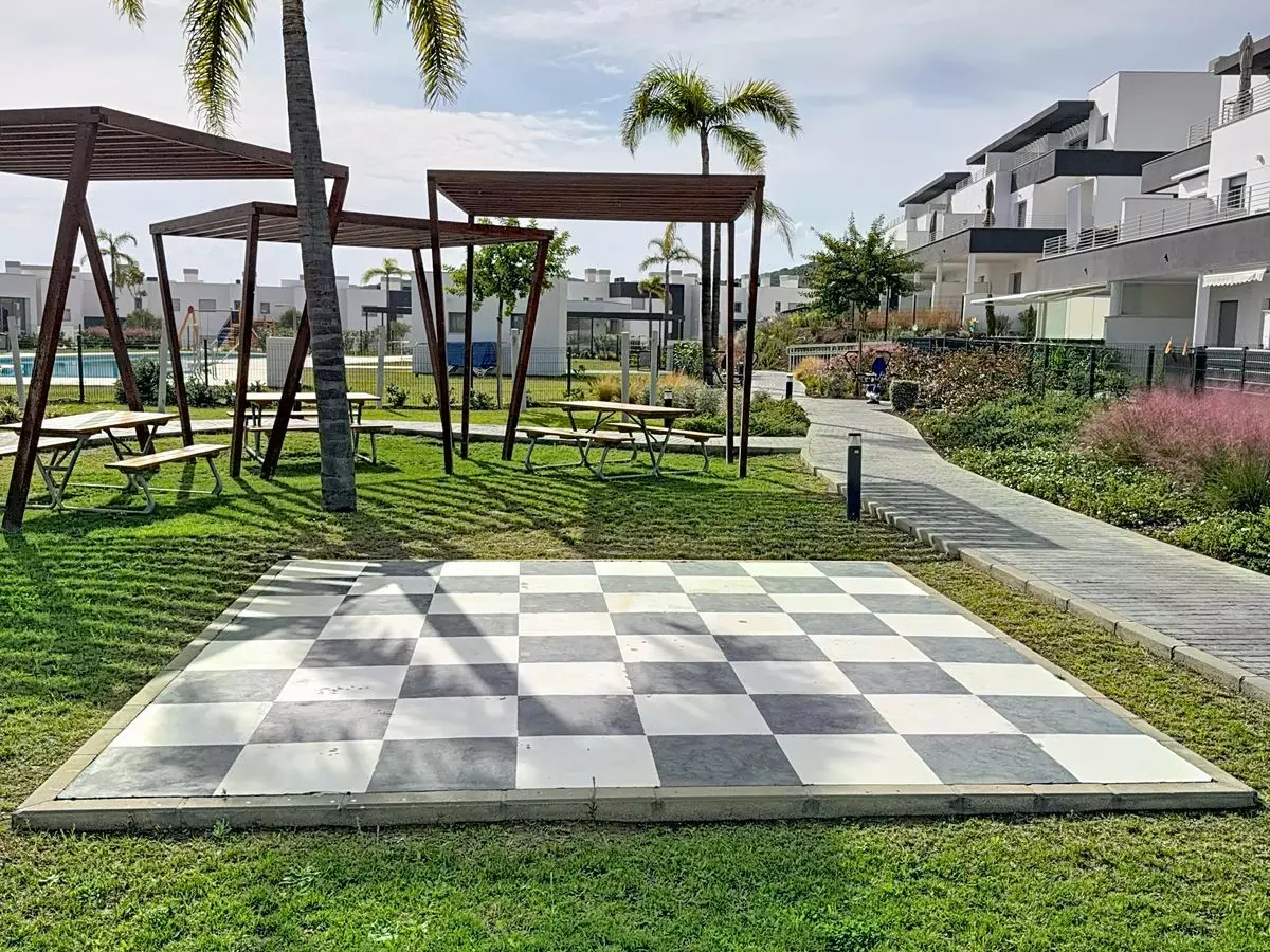 2-bedroom Apartment In Estepona, Spain (110 M²)