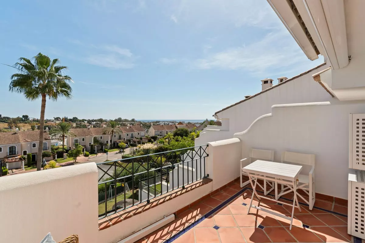 3-bedroom Town House In Estepona, Spain (165 M²)