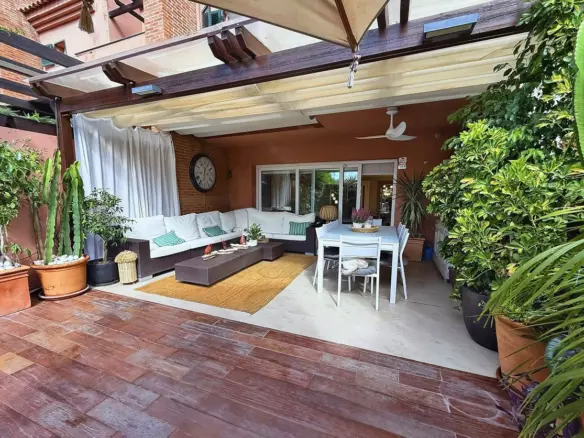 5-bedroom Town House In Marbella, Spain (277 M²)