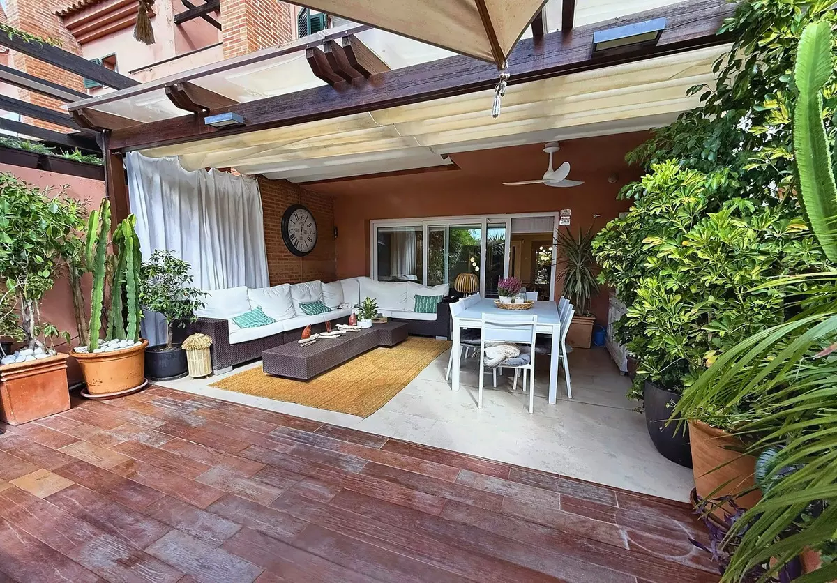 5-bedroom Town House In Marbella, Spain (277 M²)