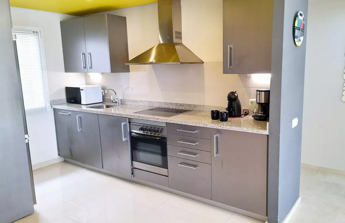2-bedroom Apartment In Estepona, Spain (100 M²)