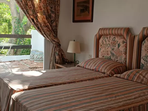 3-bedroom Apartment In Marbella, Spain (220 M²)