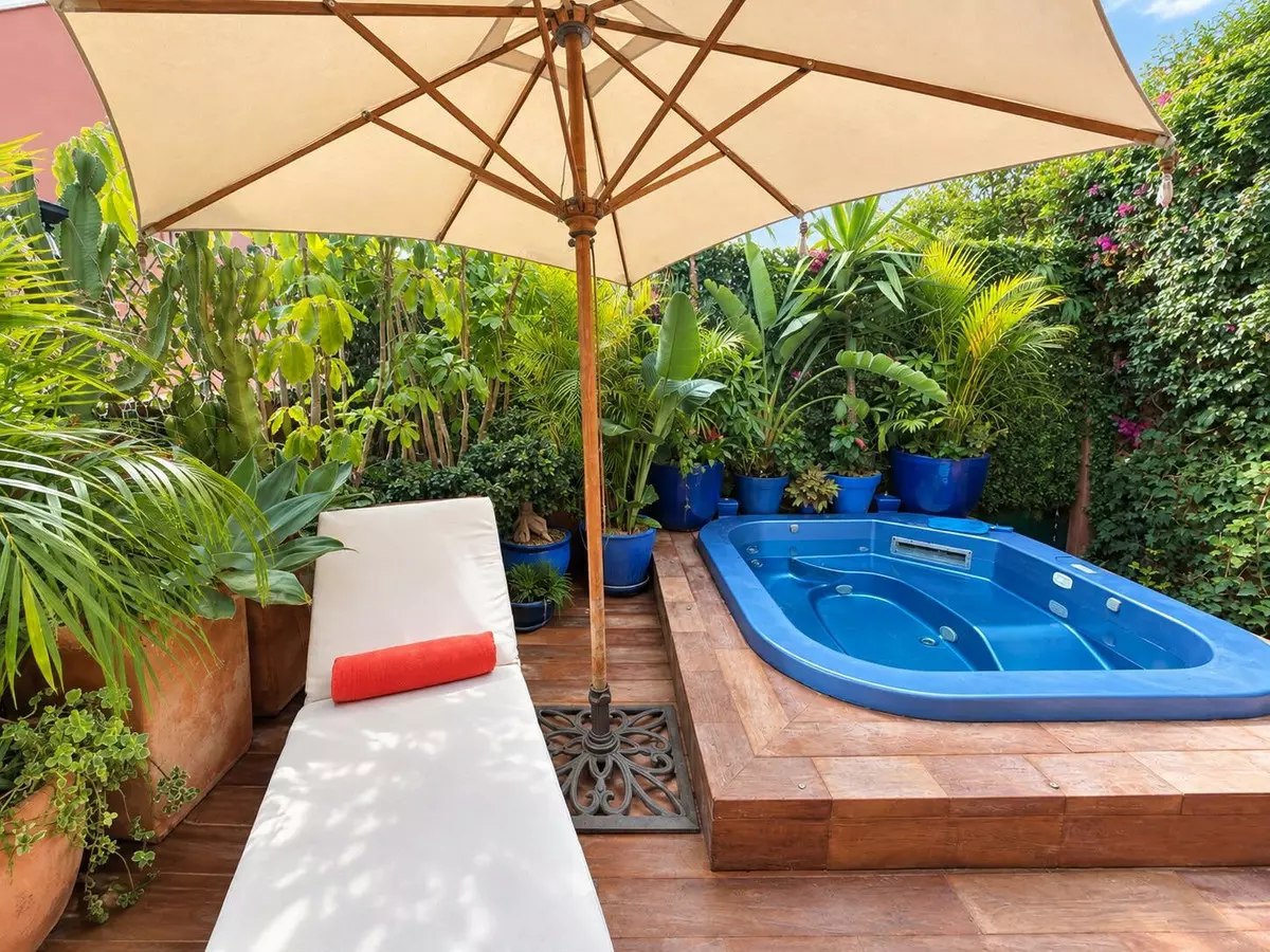 5-bedroom Town House In Marbella, Spain (277 M²)