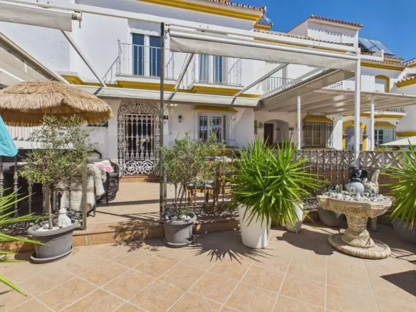 3-bedroom Town House In Estepona, Spain (122 M²)