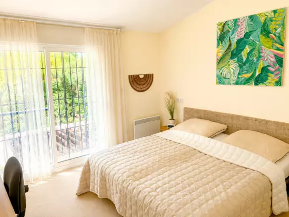 2-bedroom Villa In Estepona, Spain (140 M²)